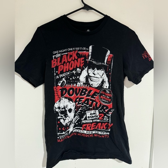 A. Universal Studios Horror Night Black graphic tee size Small - Picture 1 of 3